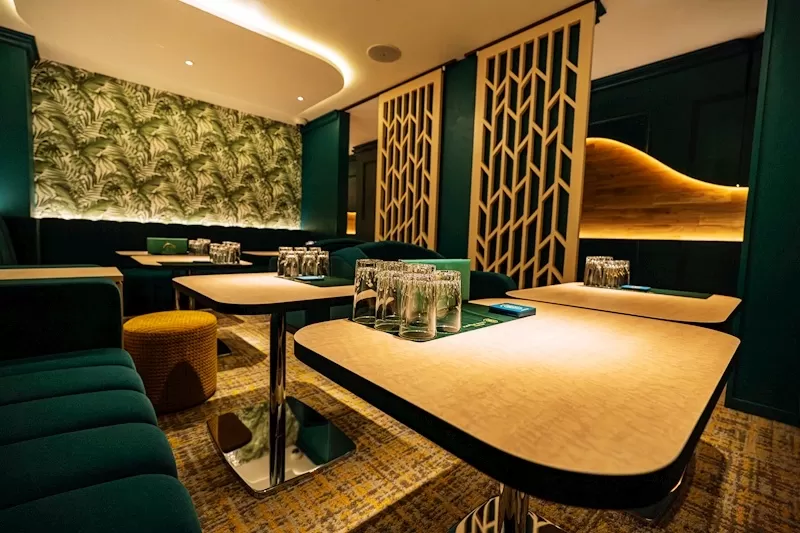 クラブハナン錦三店の店内写真