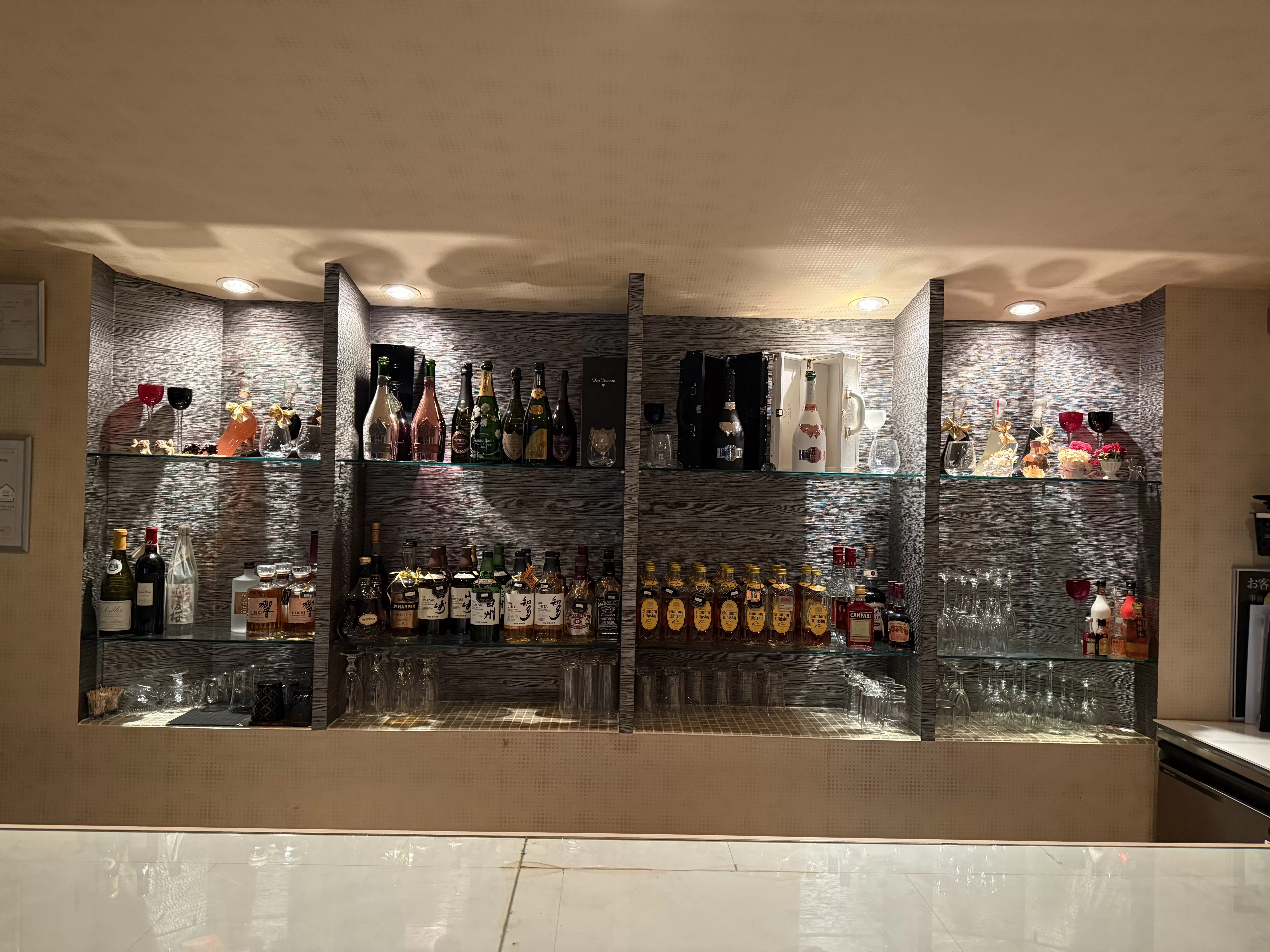 Lounge AZULの店内写真