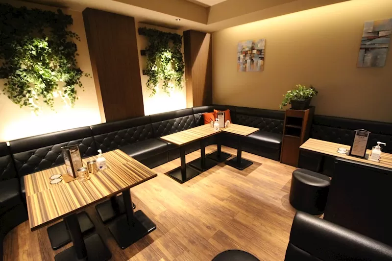 LOUNGE L'Atelier -ラウンジアトリエ-の店内写真