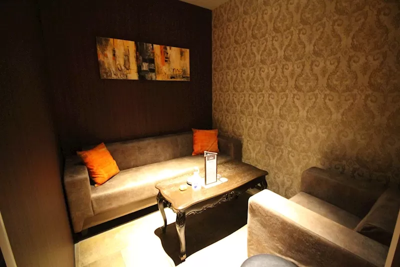 LOUNGE L'Atelier -ラウンジアトリエ-の店内写真