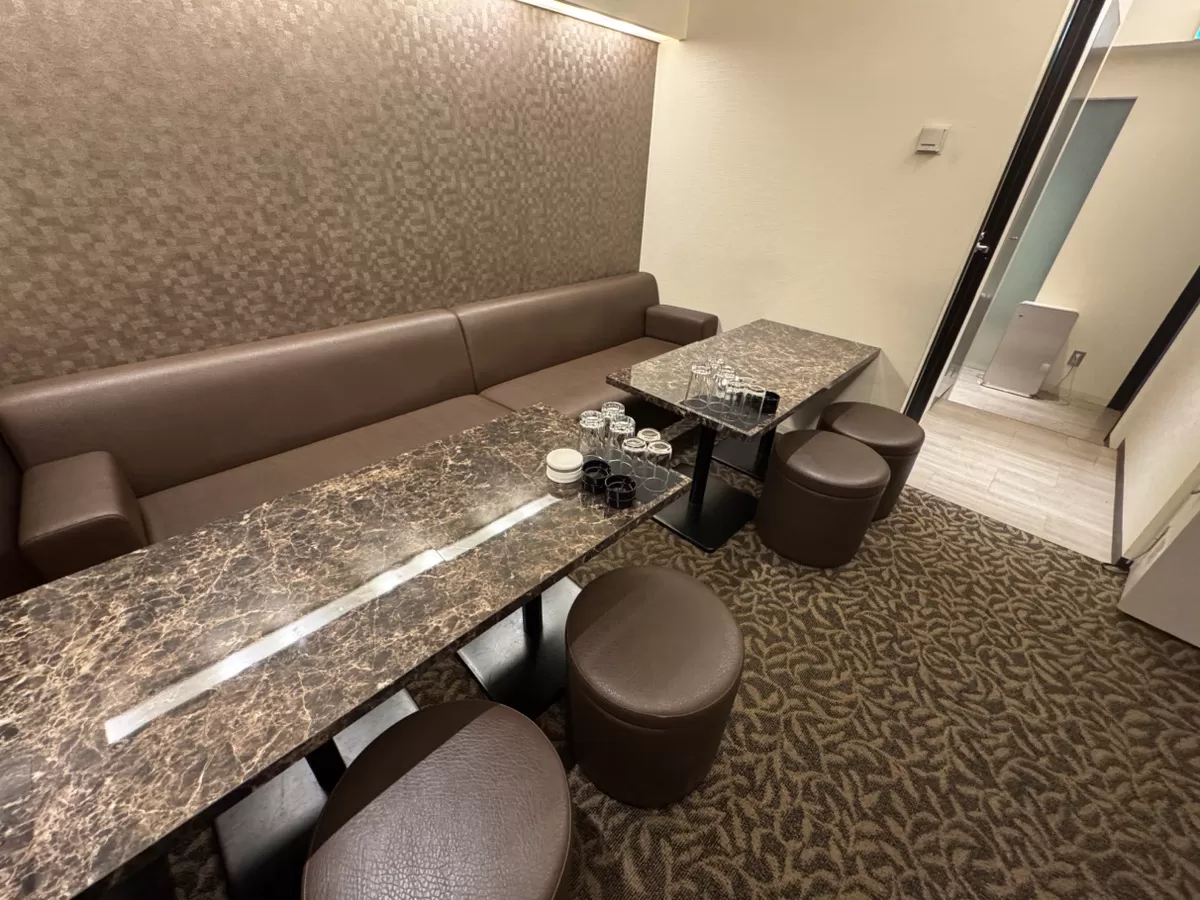 Loungeいち花の店内写真