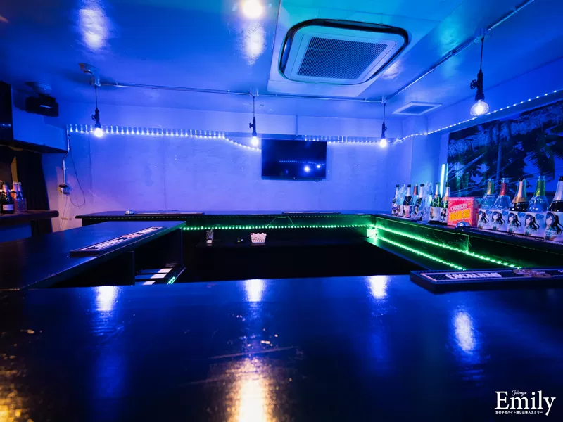 Bar Leiaの店内写真