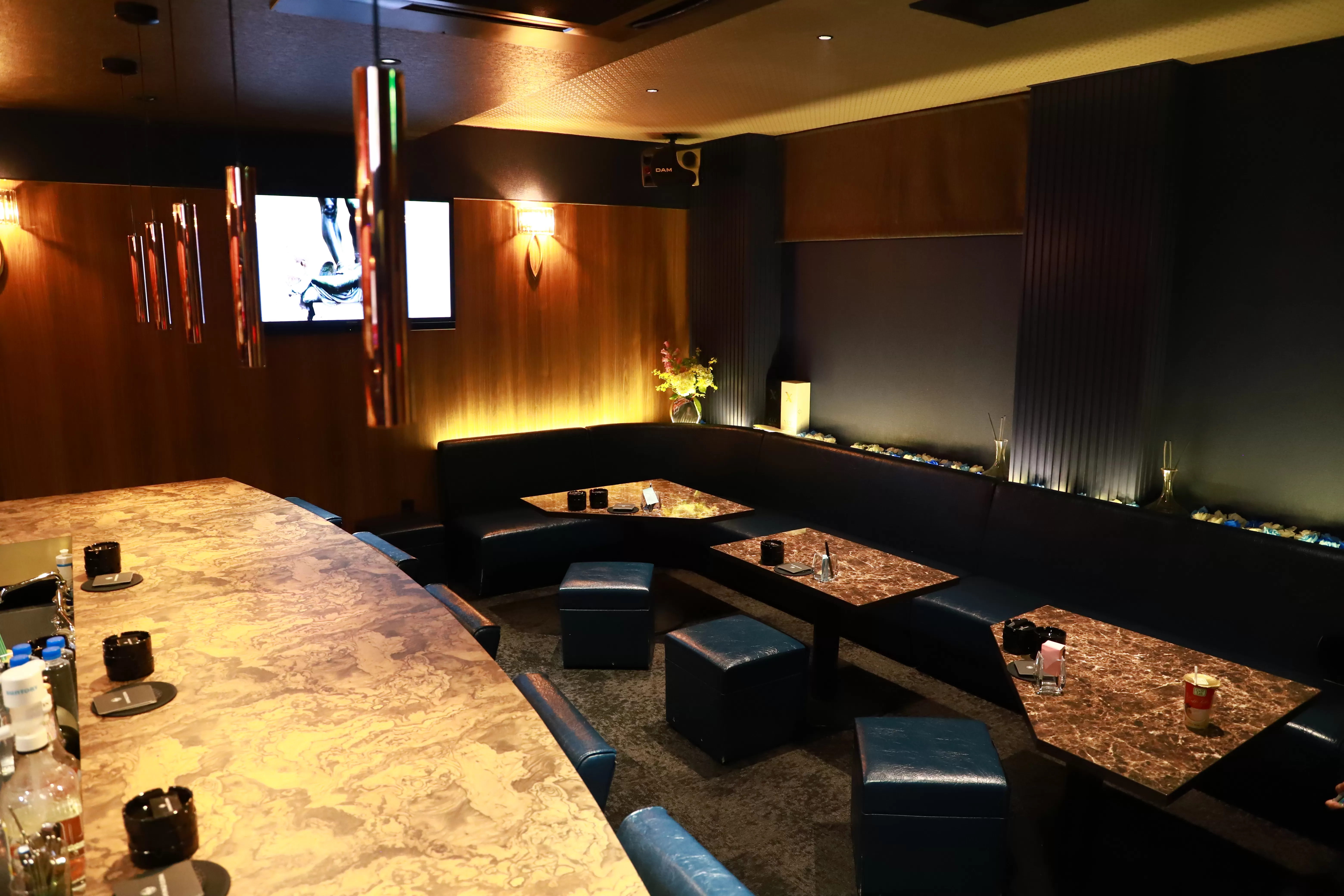 LOUNGE ELENAの店内写真