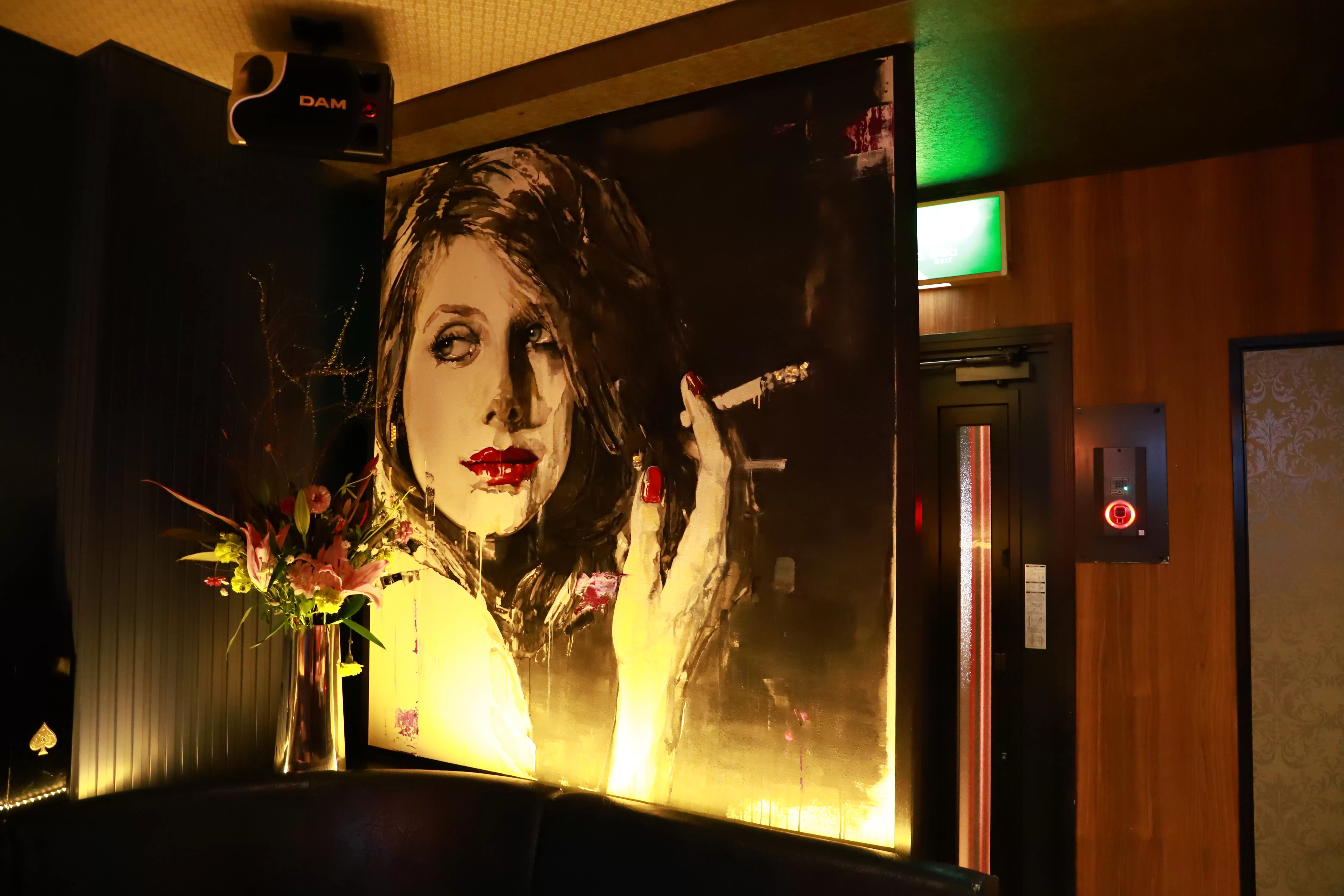 LOUNGE ELENAの店内写真