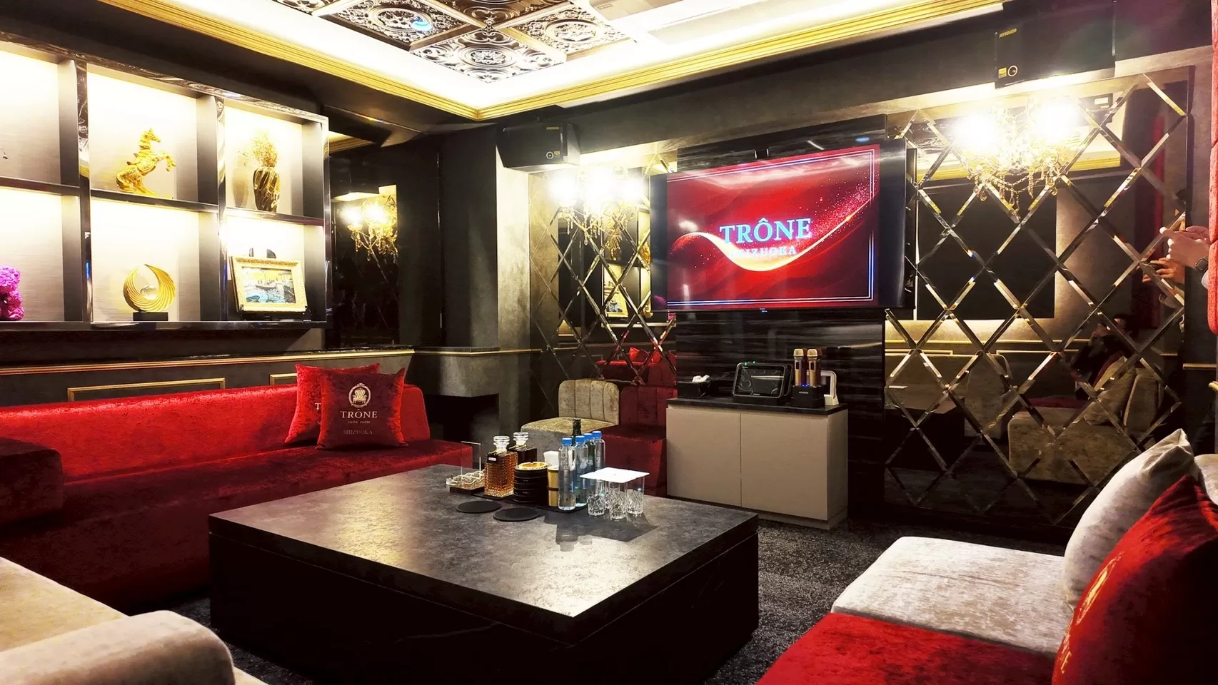TRONE SHIZUOKAの店内写真