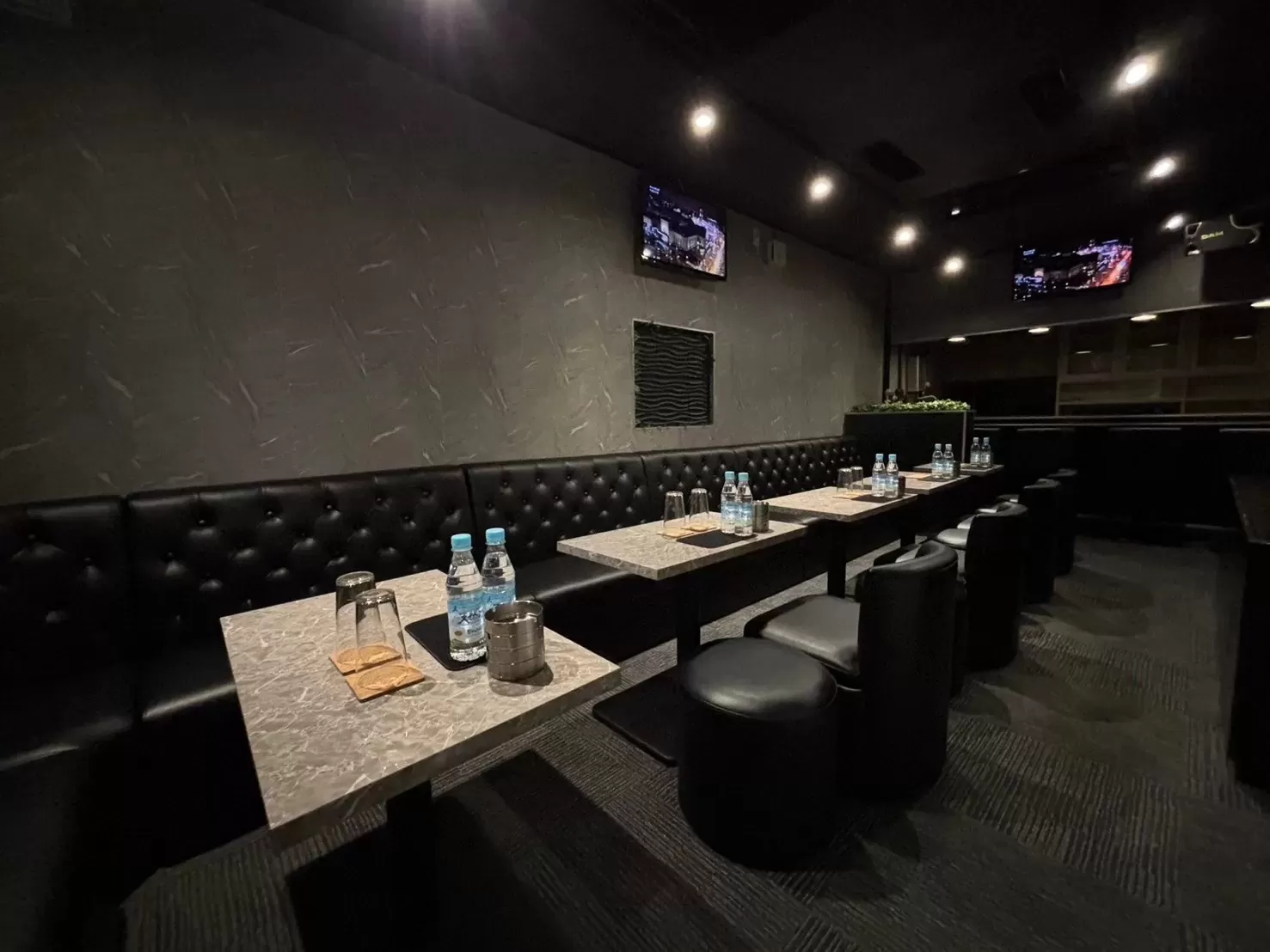 Lounge POPOの店内写真