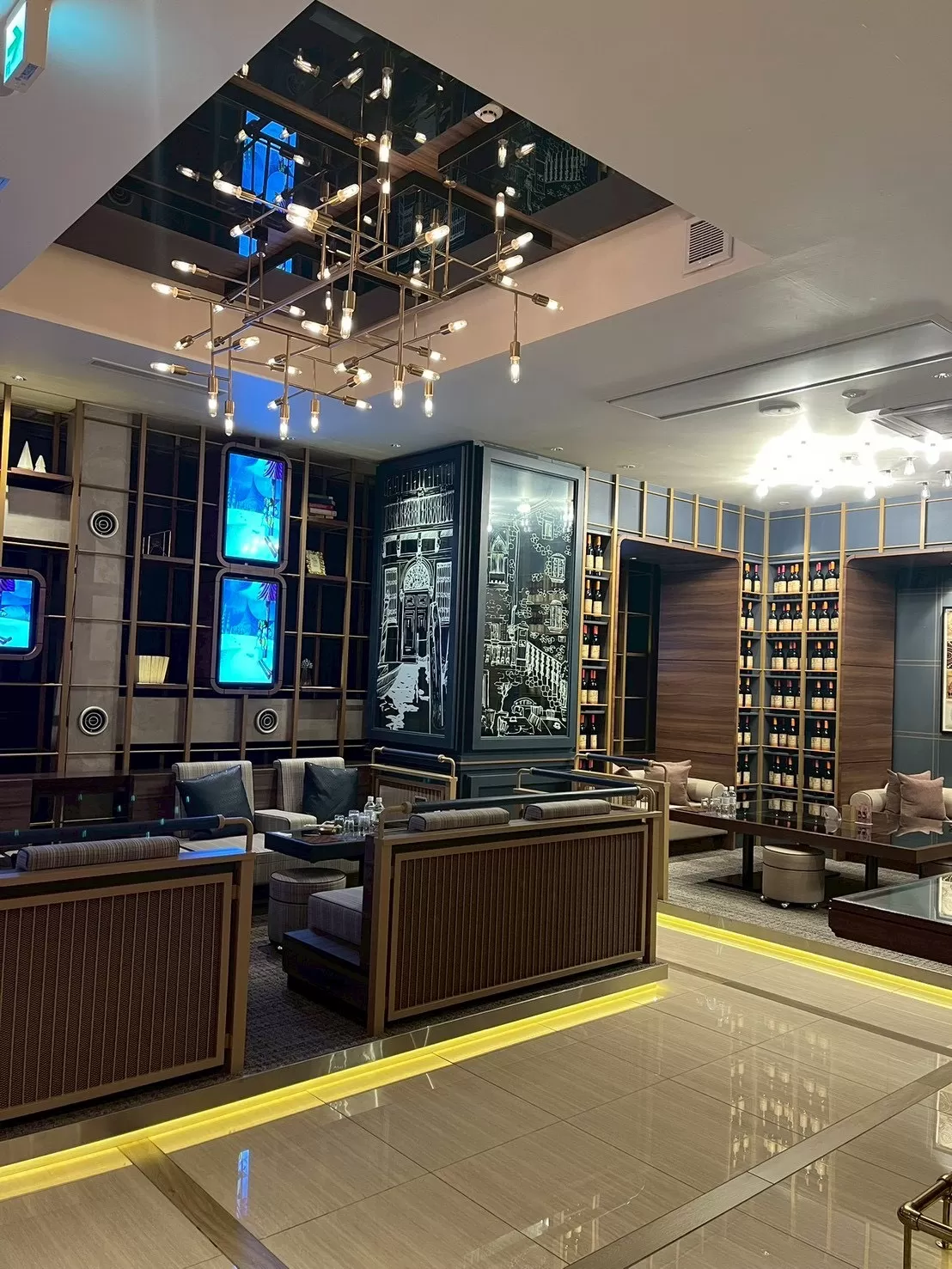 花灯の店内写真