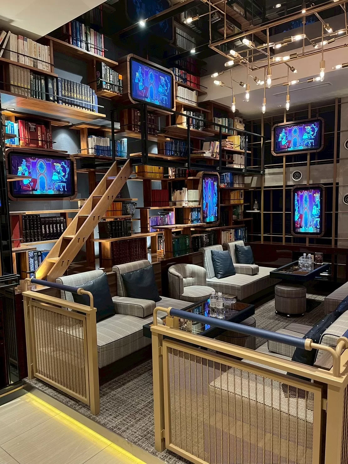 花灯の店内写真