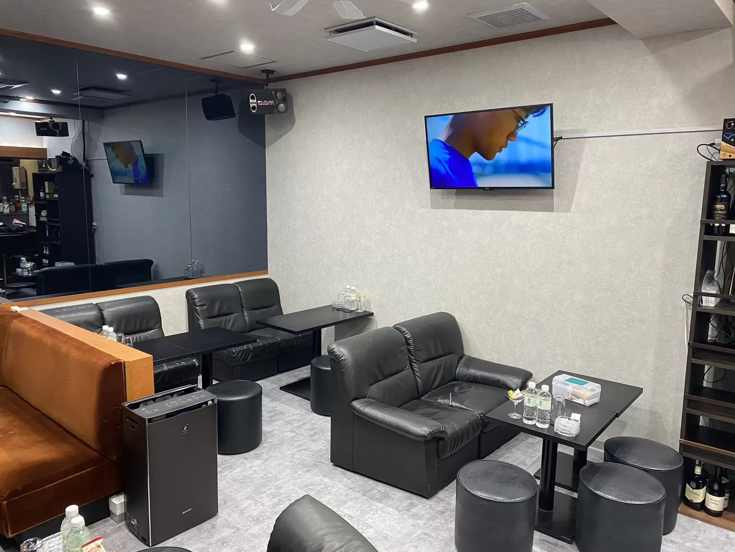 ラウンジスナック コロスケの店内写真