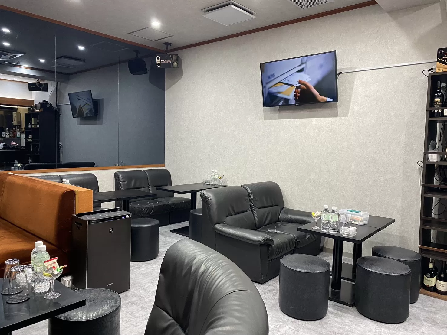 ラウンジスナック コロスケの店内写真