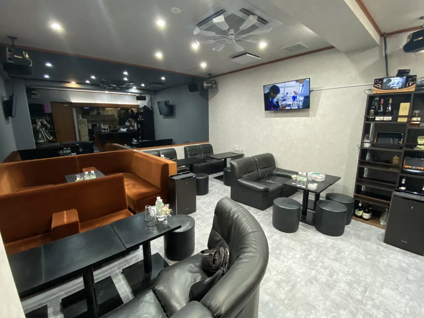 ラウンジスナック コロスケの店内写真