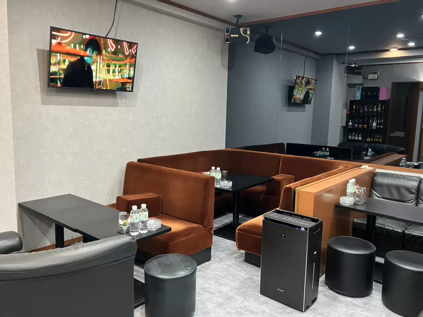 ラウンジスナック コロスケの店内写真