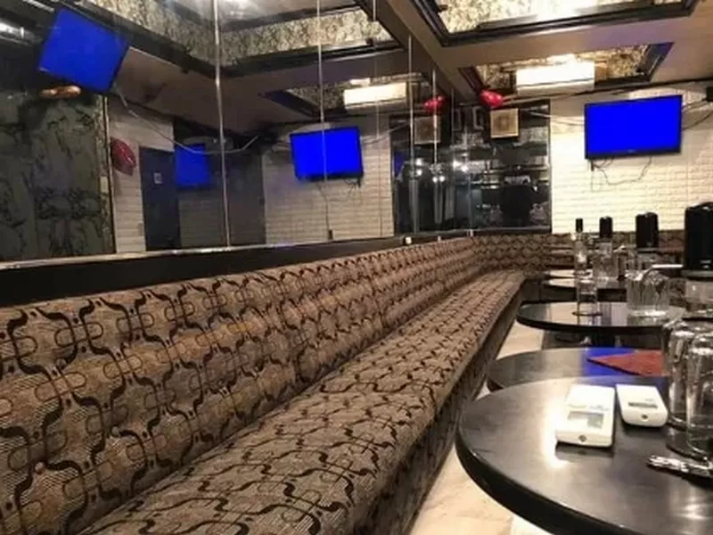 AMOROUS MOの店内写真