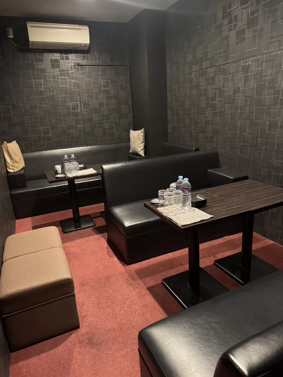 Lounge La Neigeの店内写真