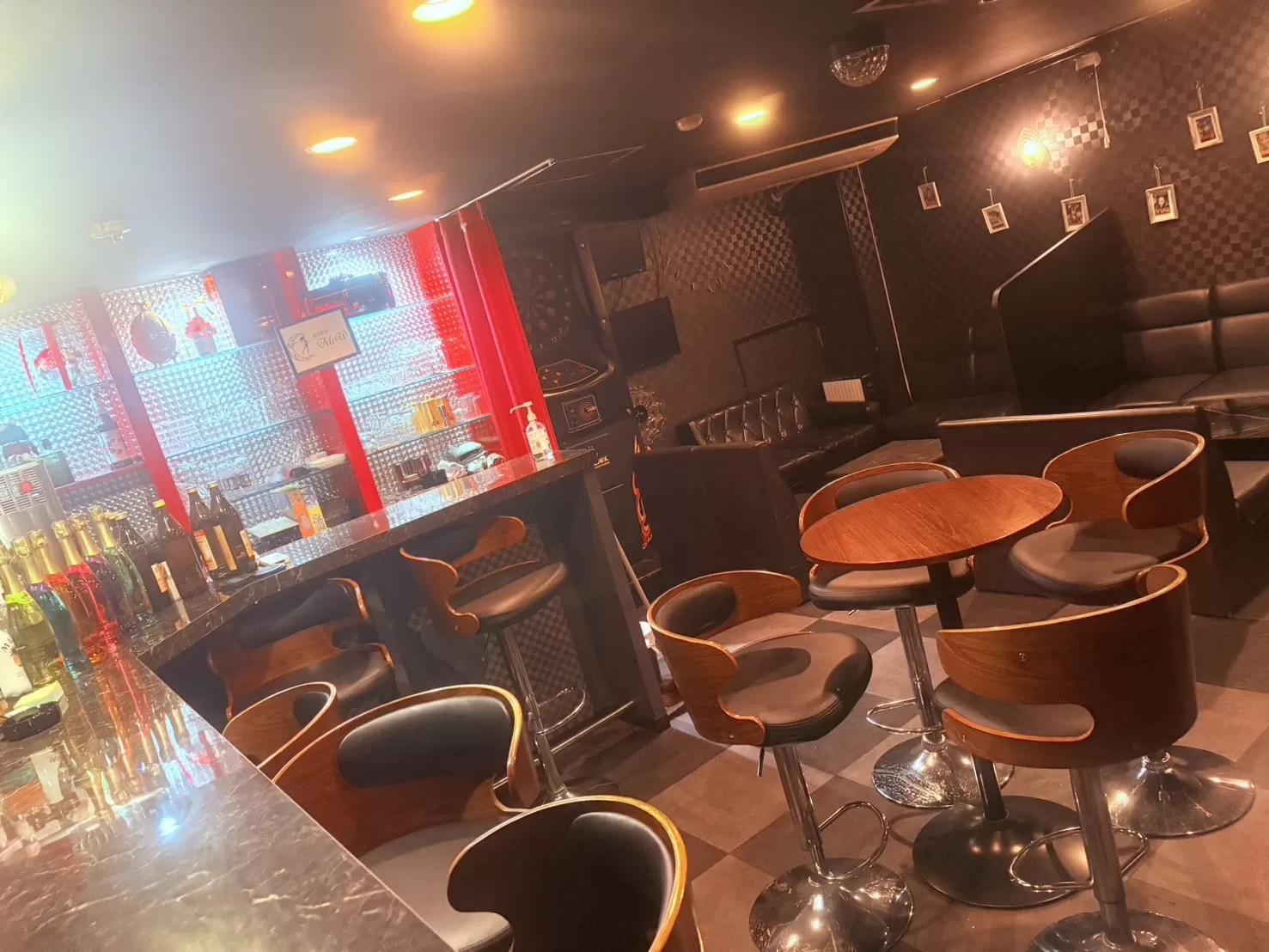 Concept Girls　BAR Mewの店内写真