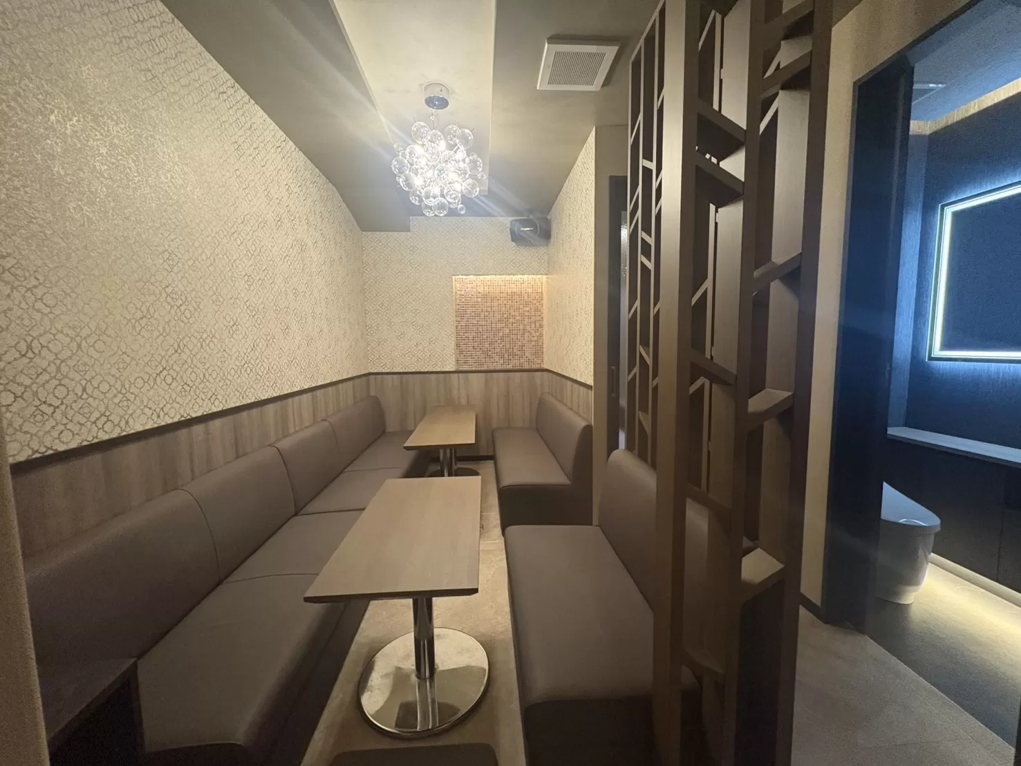 SNACK MELLOWの店内写真