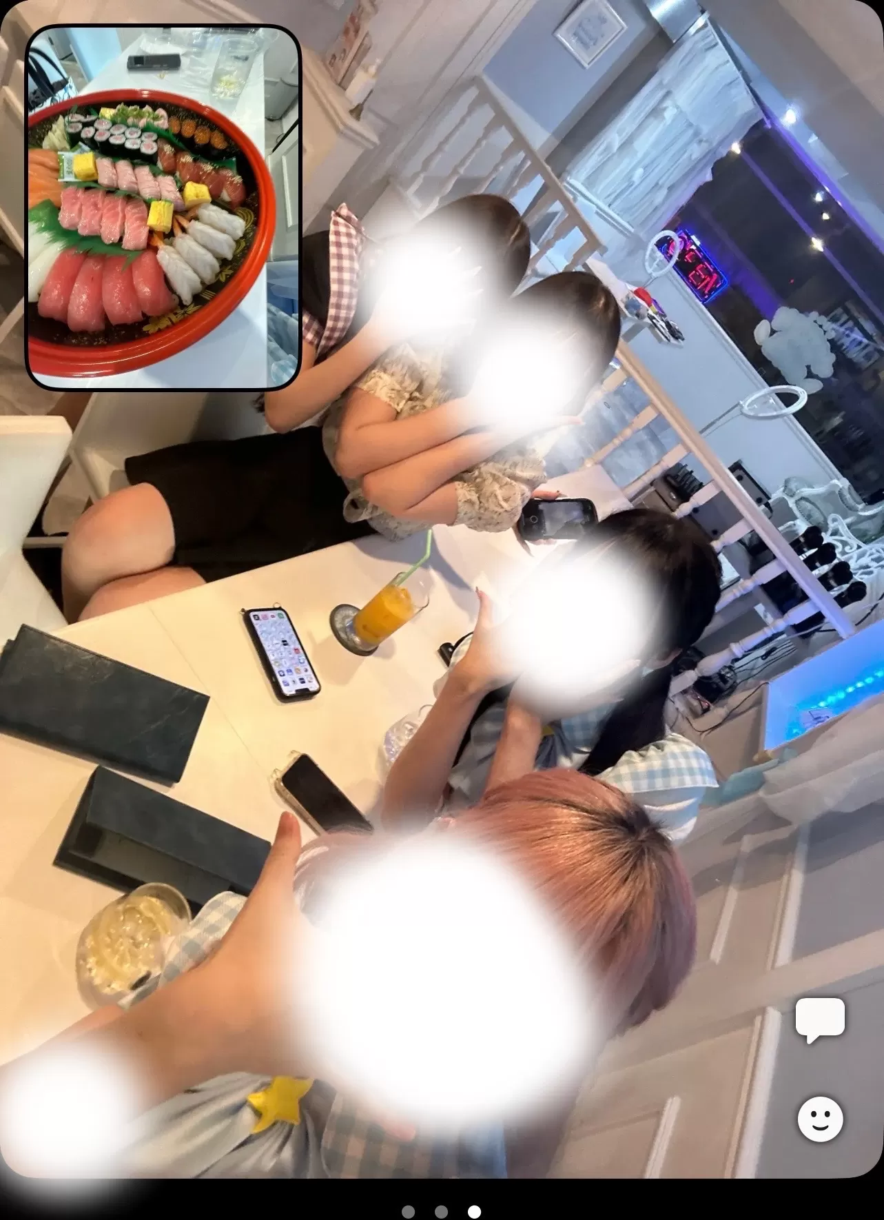 Heavenly Noon Blueのフォトギャラリー