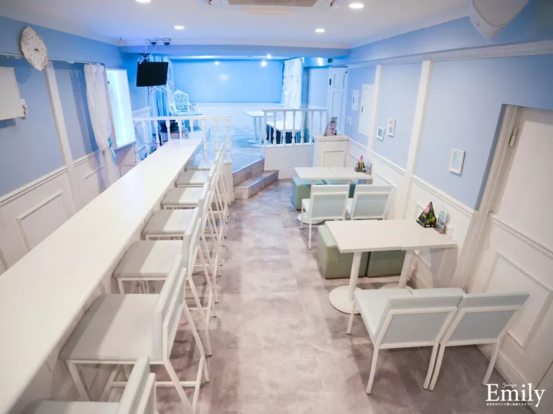 Heavenly Noon Blueの店内写真