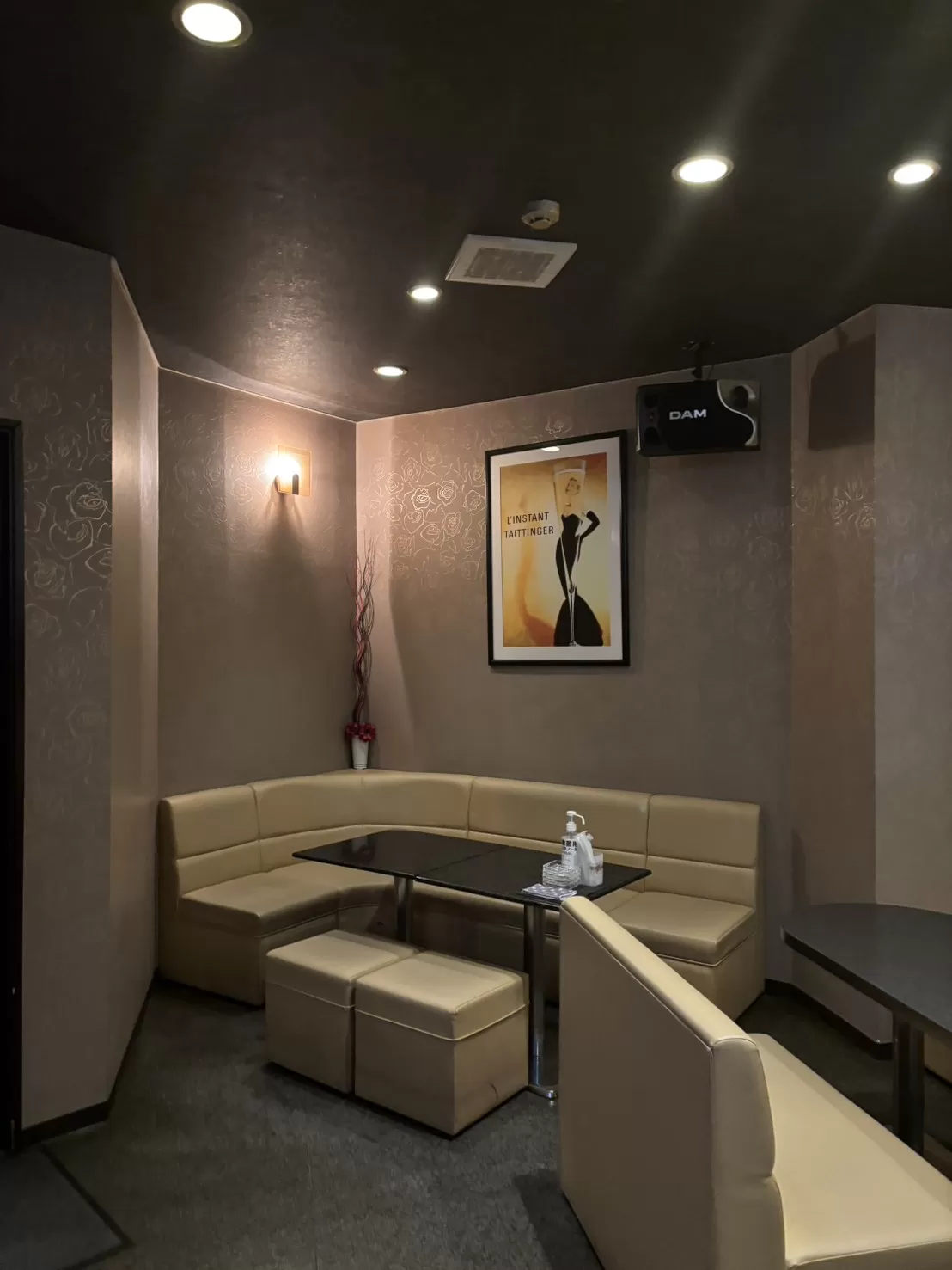 ペーパームーンの店内写真