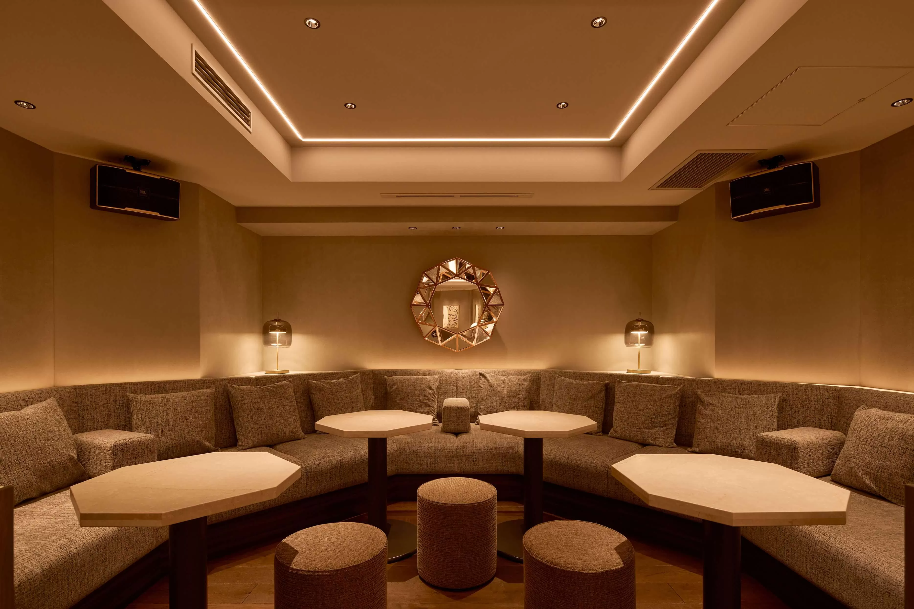 Lounge　RIO　TACHIKAWAの店内写真