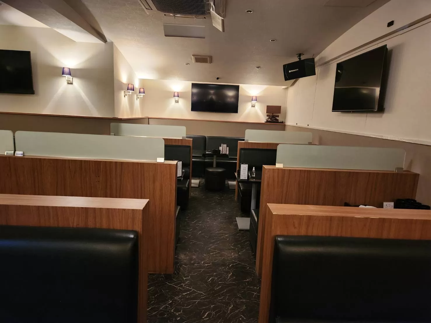 SNACK enの店内写真